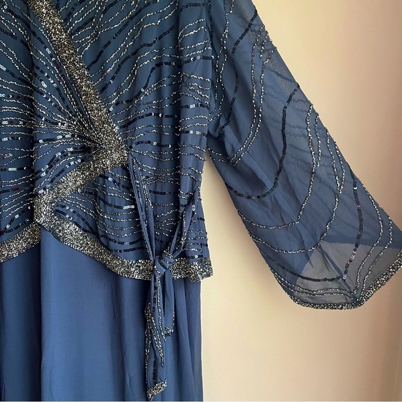 J Kara Navy Beaded Dress - NWT- Size 20W- with flutter sleeve - Picture 11 of 11